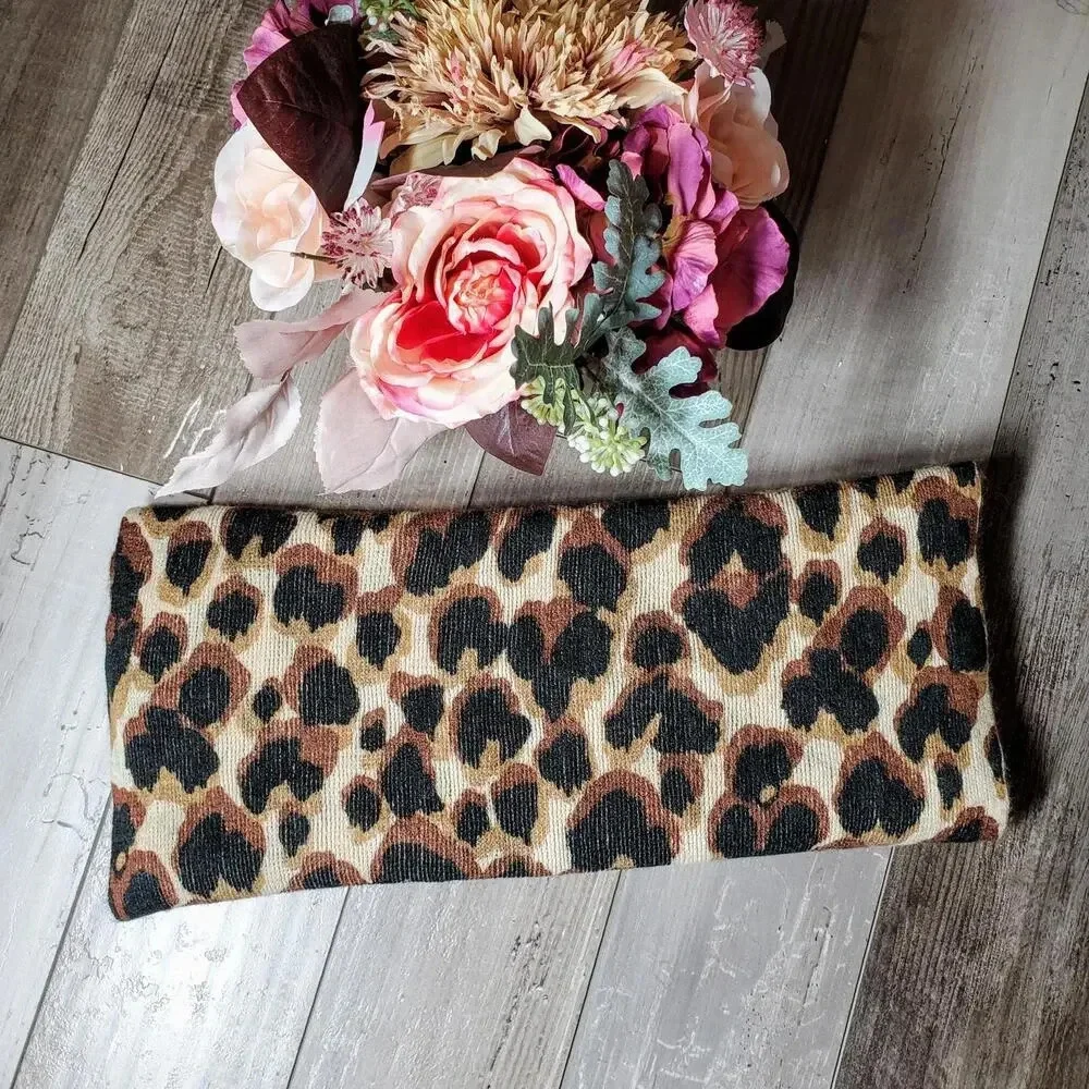 Liz Claiborne Leopard Print Infinity Scarf One Size 100% Acrylic NWOT